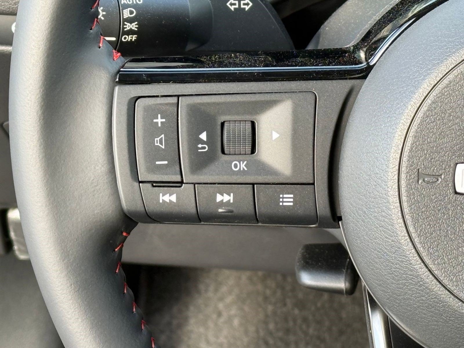 2026 Nissan KICKS SR - Photo 18