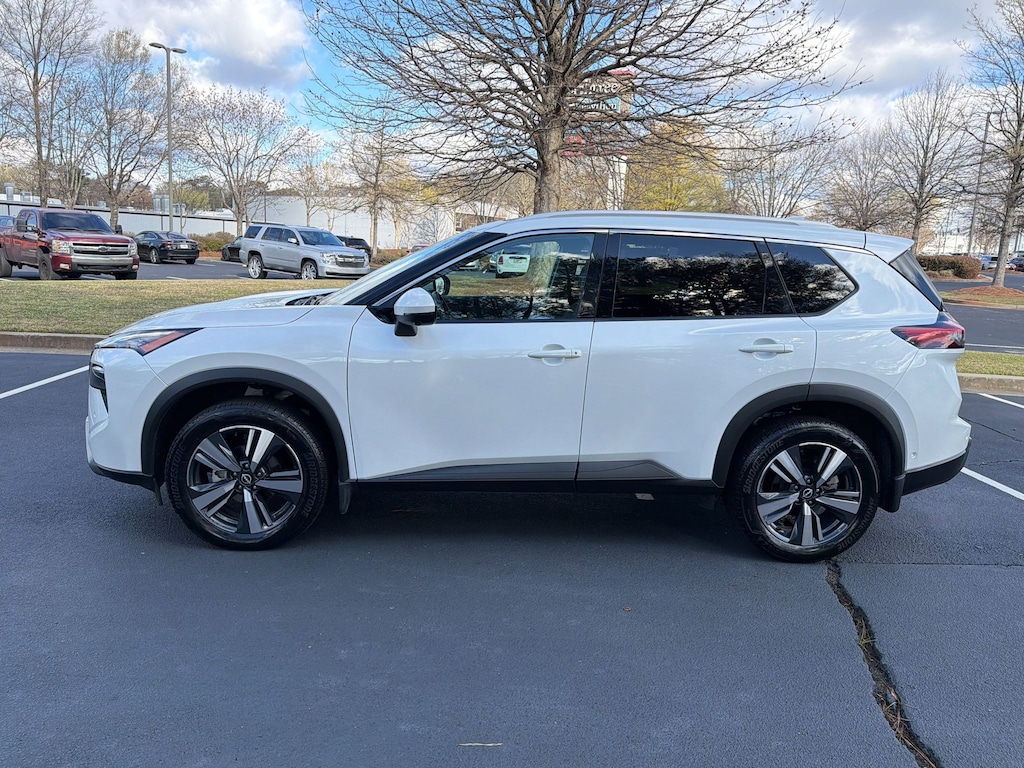 Used 2024 Nissan Rogue SL SUV
