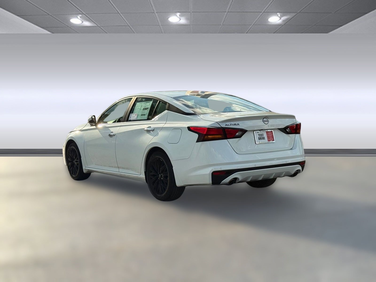 2025 Nissan Altima SV photo 3