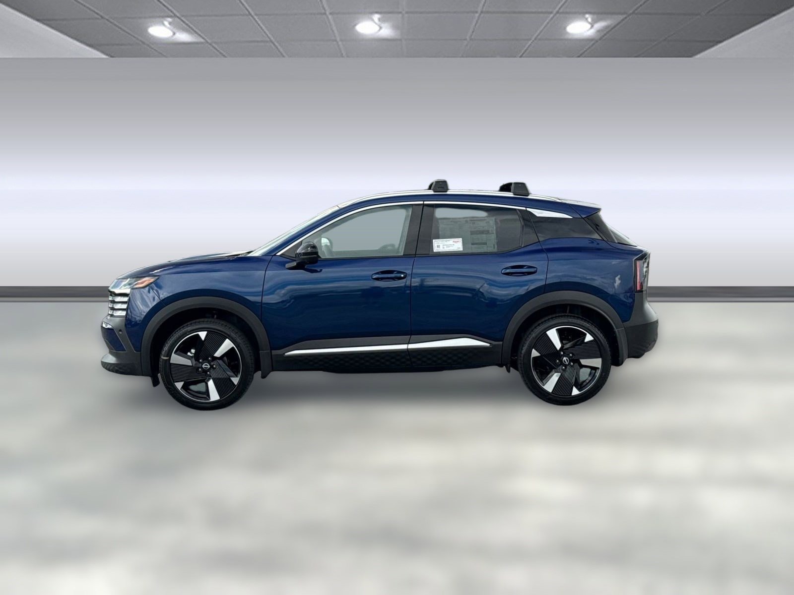 2026 Nissan Kicks SR photo 2