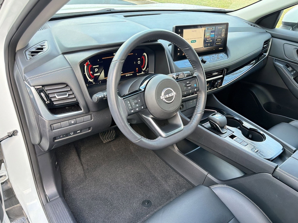 Used 2024 Nissan Rogue SL SUV