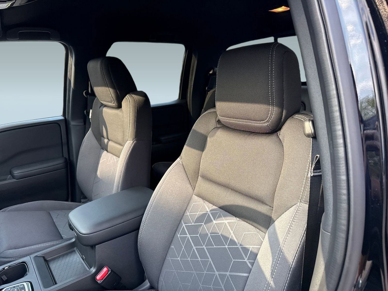 2026 Nissan Frontier SV - Photo 24