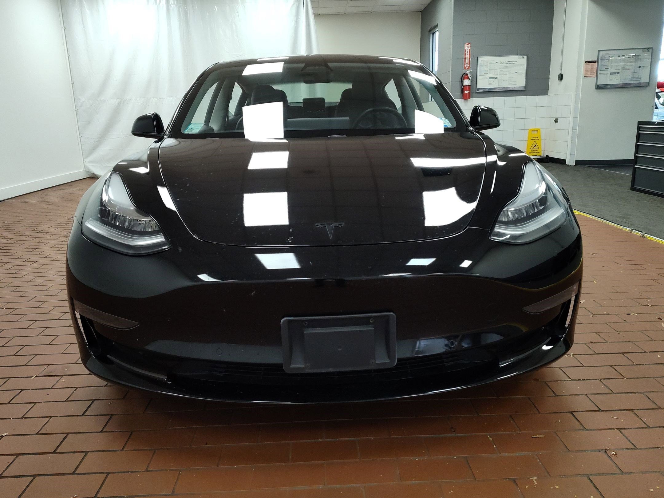 2021 Tesla Model 3 Standard Range Plus photo 4