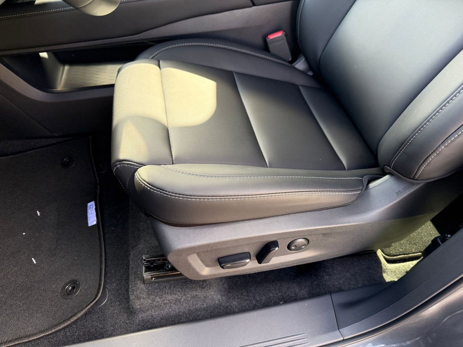 2026 Nissan Murano SV - Photo 16