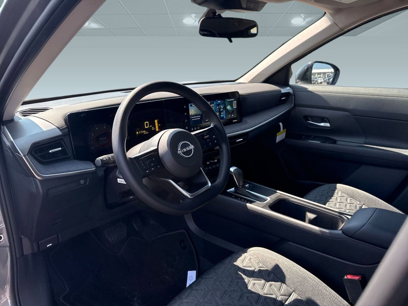 2026 Nissan Kicks SV photo 3
