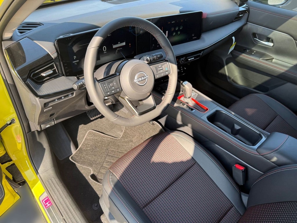 New 2026 Nissan Kicks SR SUV