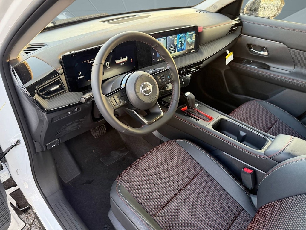 New 2026 Nissan Kicks SR SUV