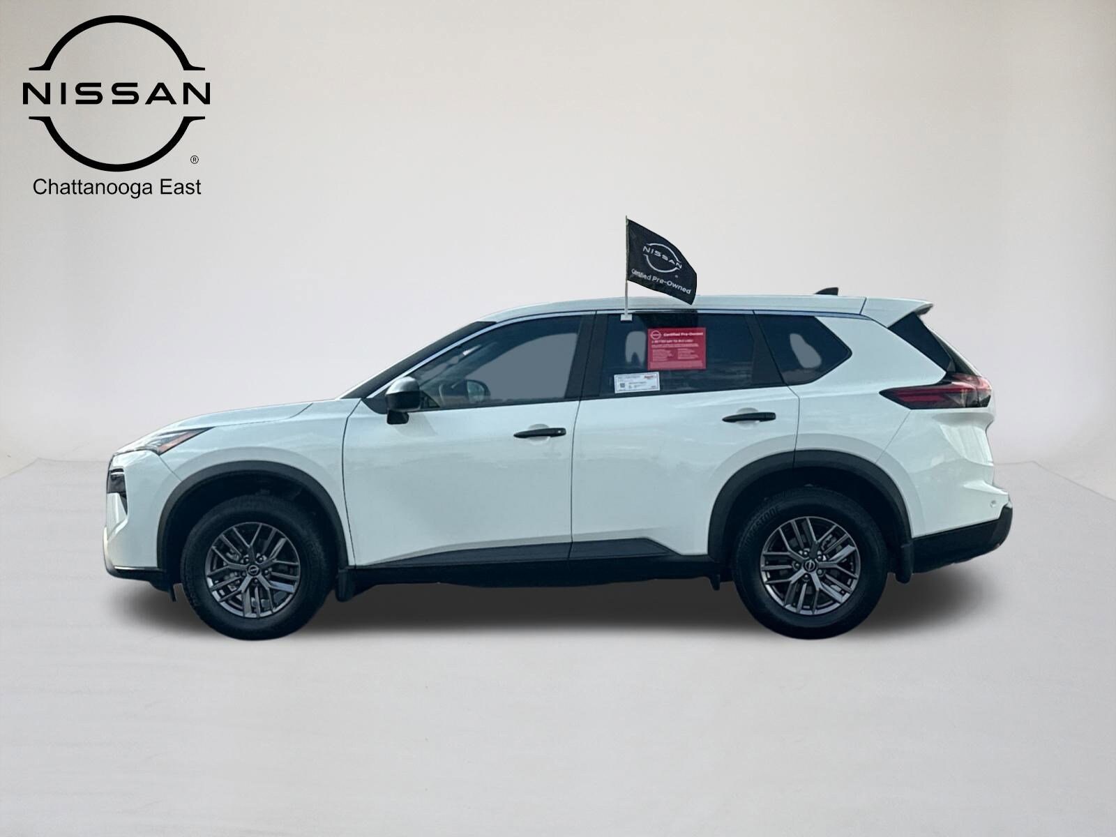 2025 Nissan Rogue S photo 2