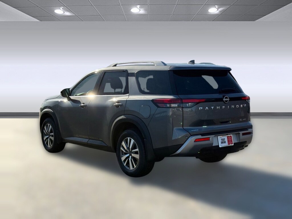 New 2025 Nissan Pathfinder SL SUV