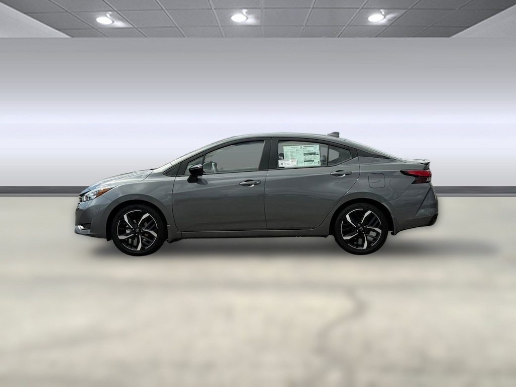 New 2025 Nissan Versa 1.6 SR Sedan