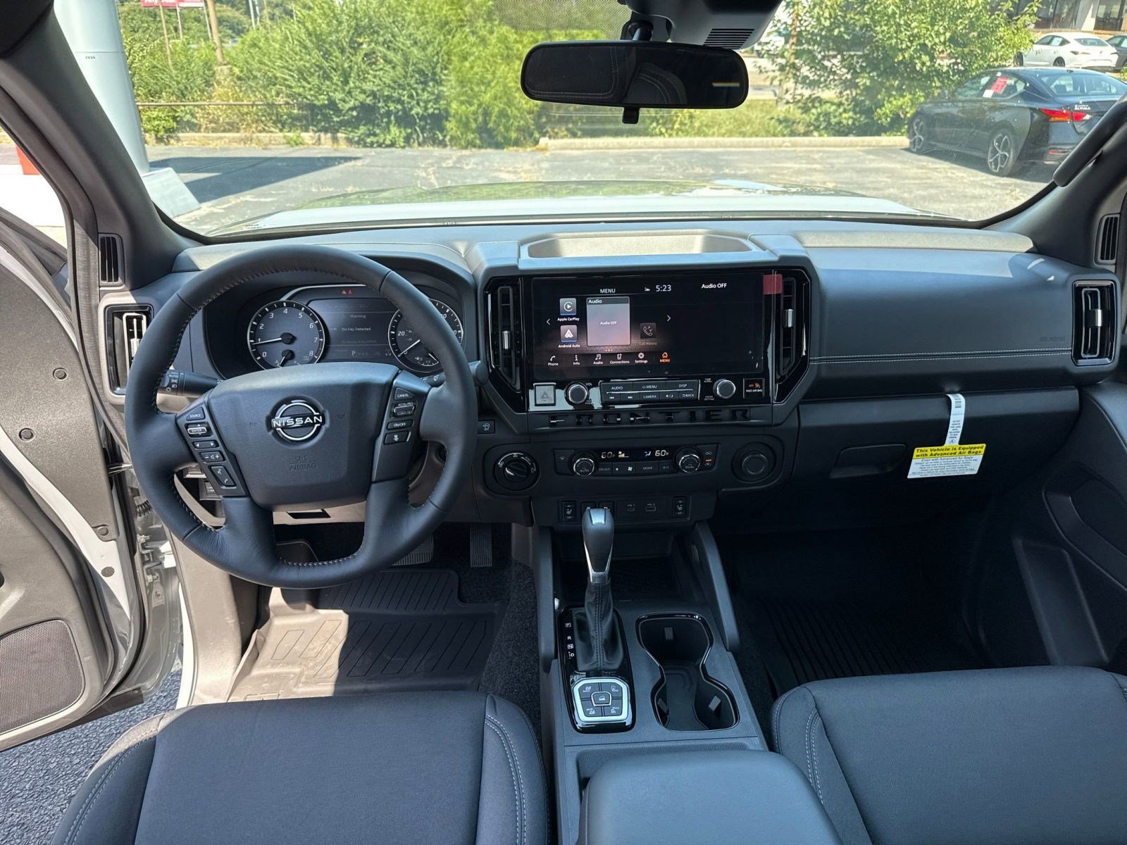 2026 Nissan Frontier SV - Photo 14