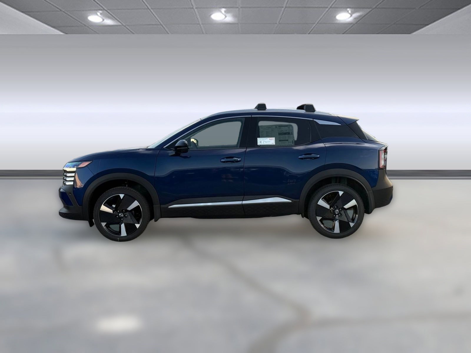 2026 Nissan Kicks SR photo 2
