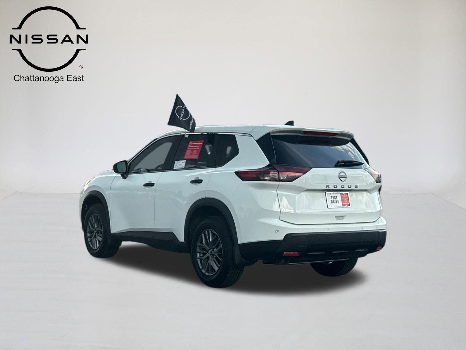 2025 Nissan Rogue S photo 3