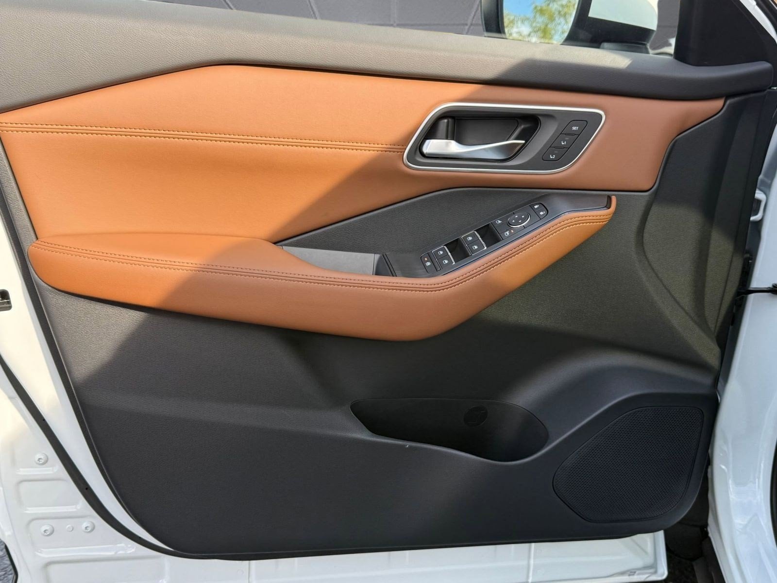 2026 Nissan Rogue Platinum - Photo 15