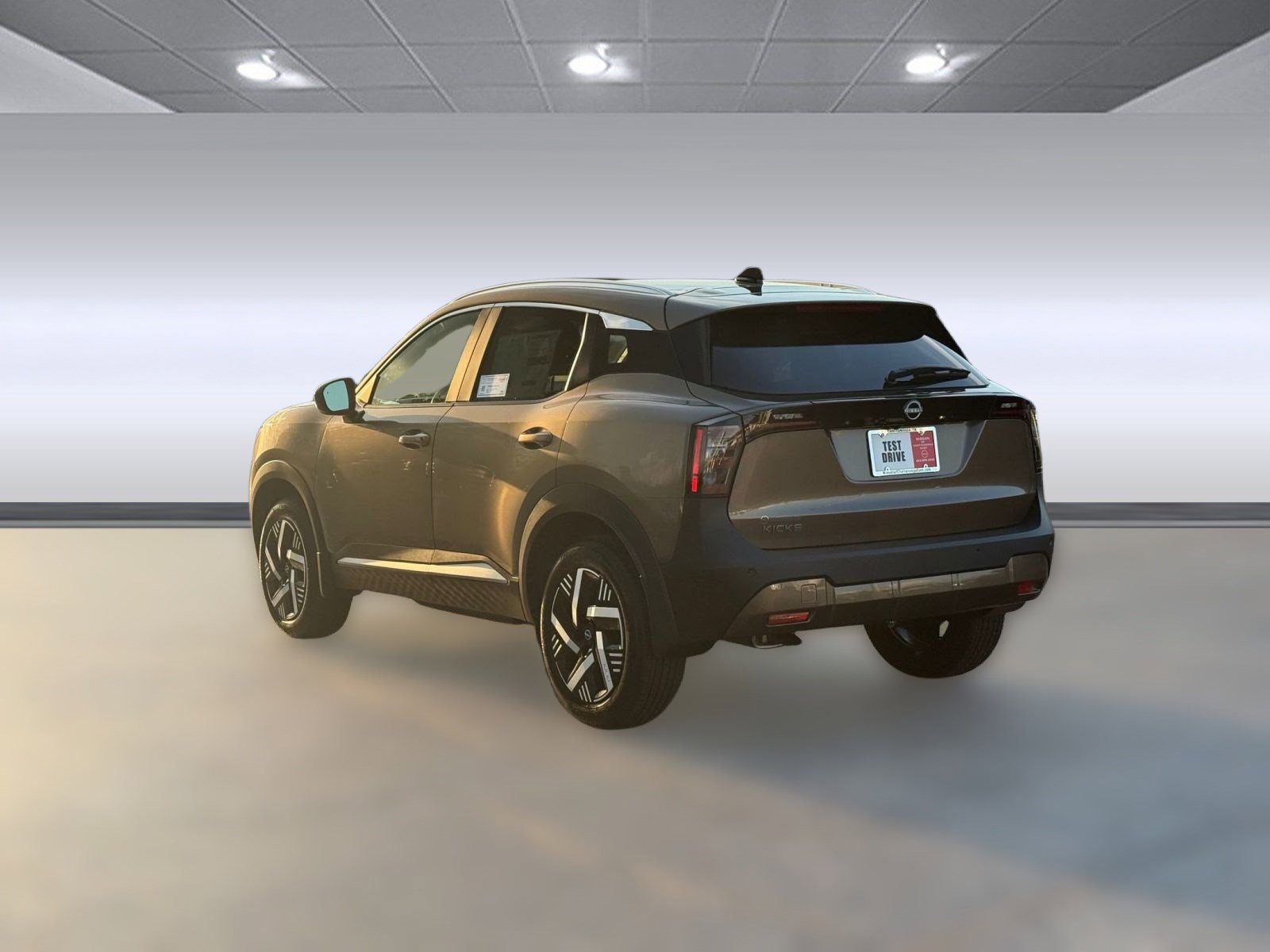2026 Nissan Kicks SV photo 3