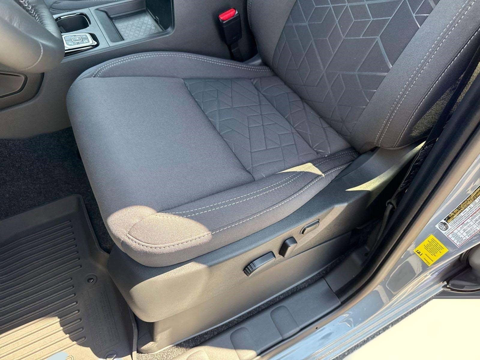 2026 Nissan Frontier SV - Photo 12