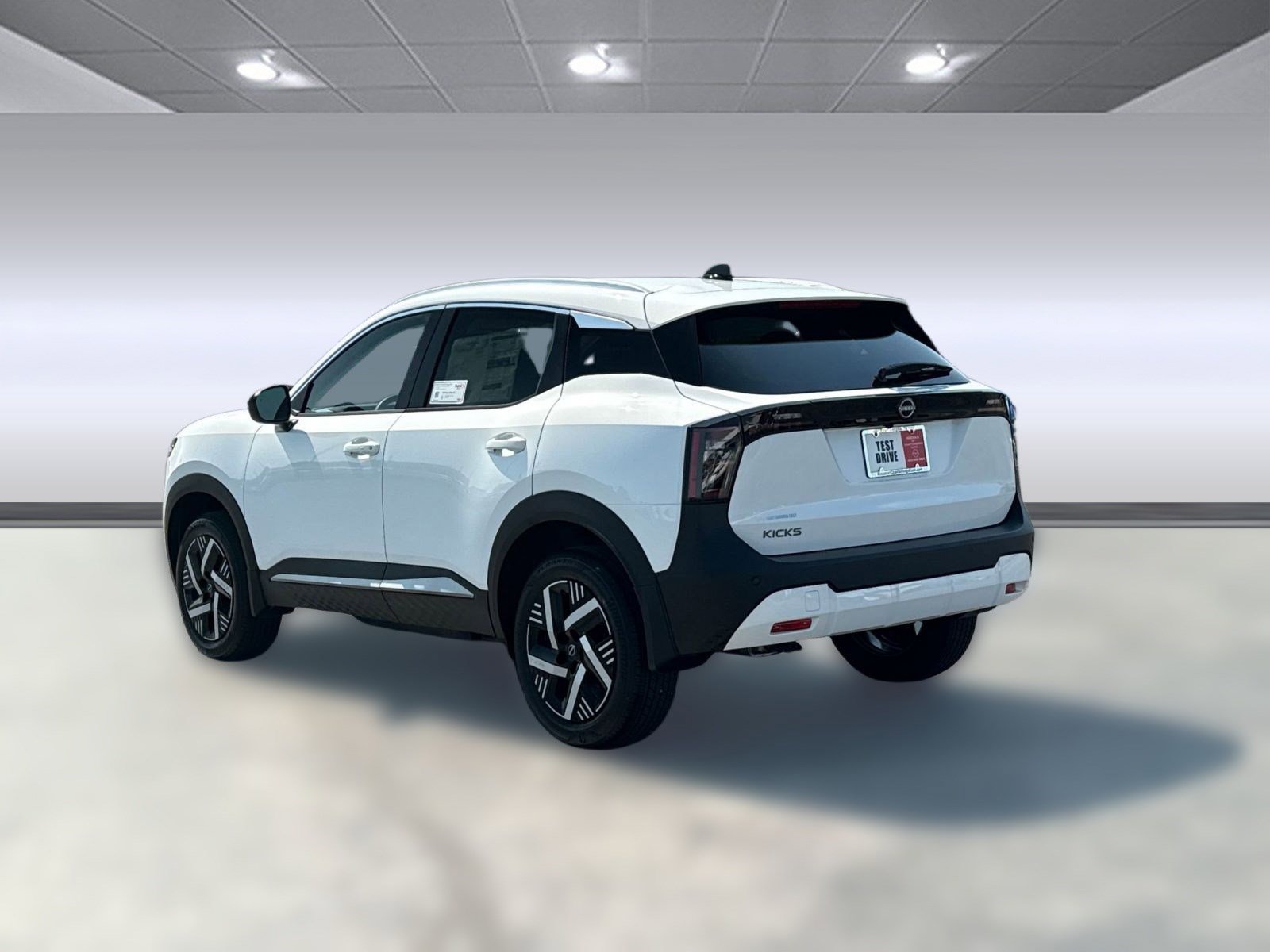 2026 Nissan Kicks SV photo 2