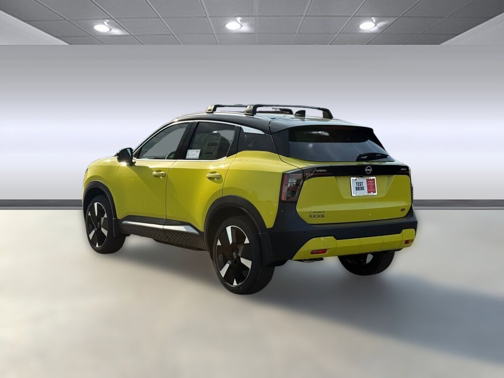 New 2026 Nissan Kicks SR SUV