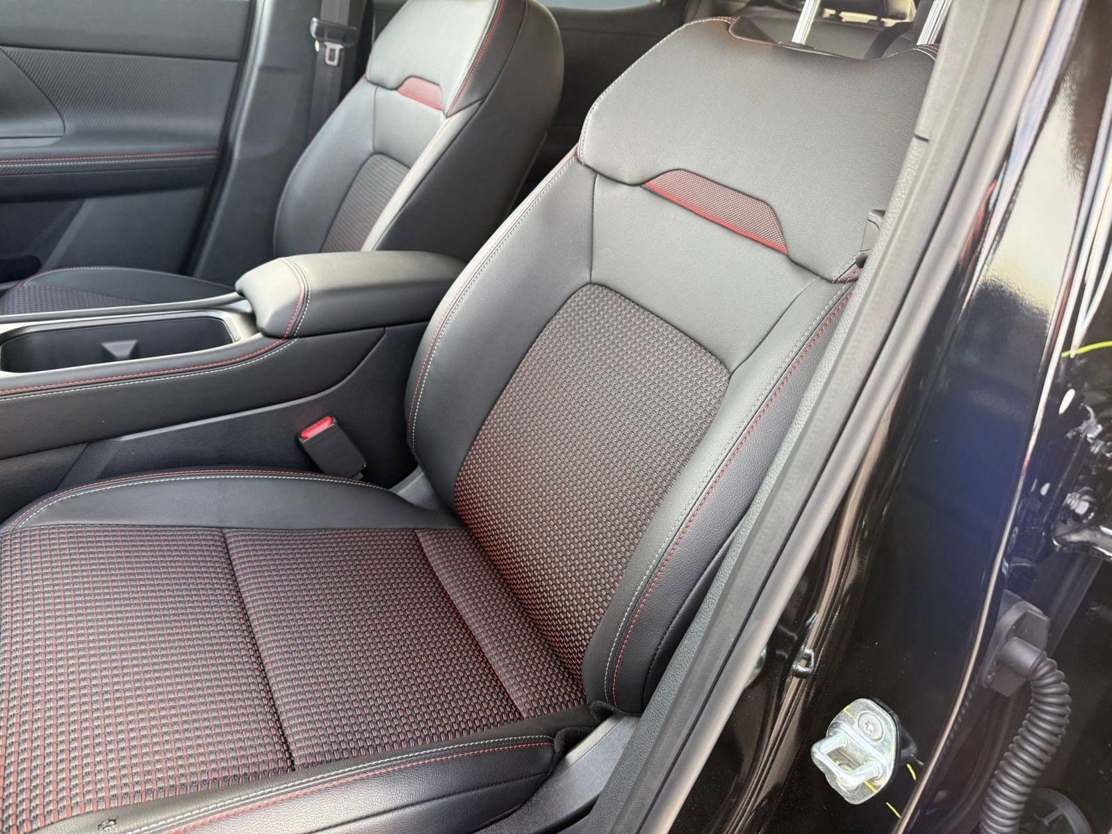 2026 Nissan KICKS SR - Photo 24