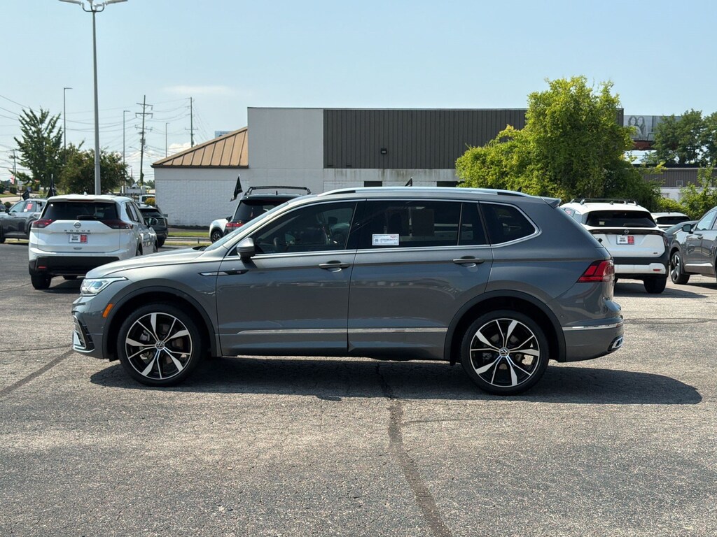 Used 2024 Volkswagen Tiguan 2.0T SEL R-Line SUV
