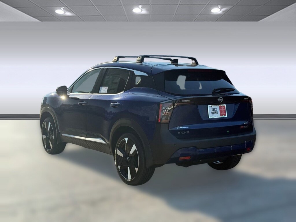 New 2026 Nissan Kicks SR SUV