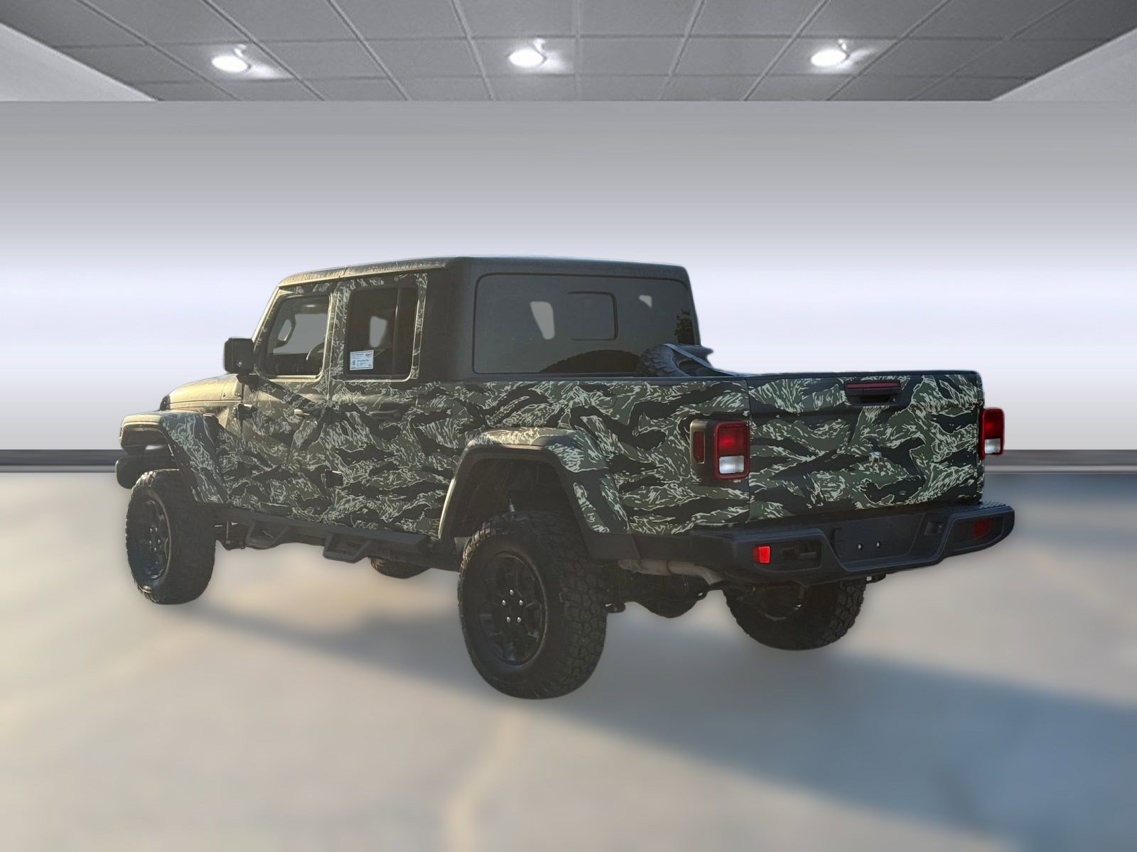 2023 Jeep Gladiator Willys photo 3
