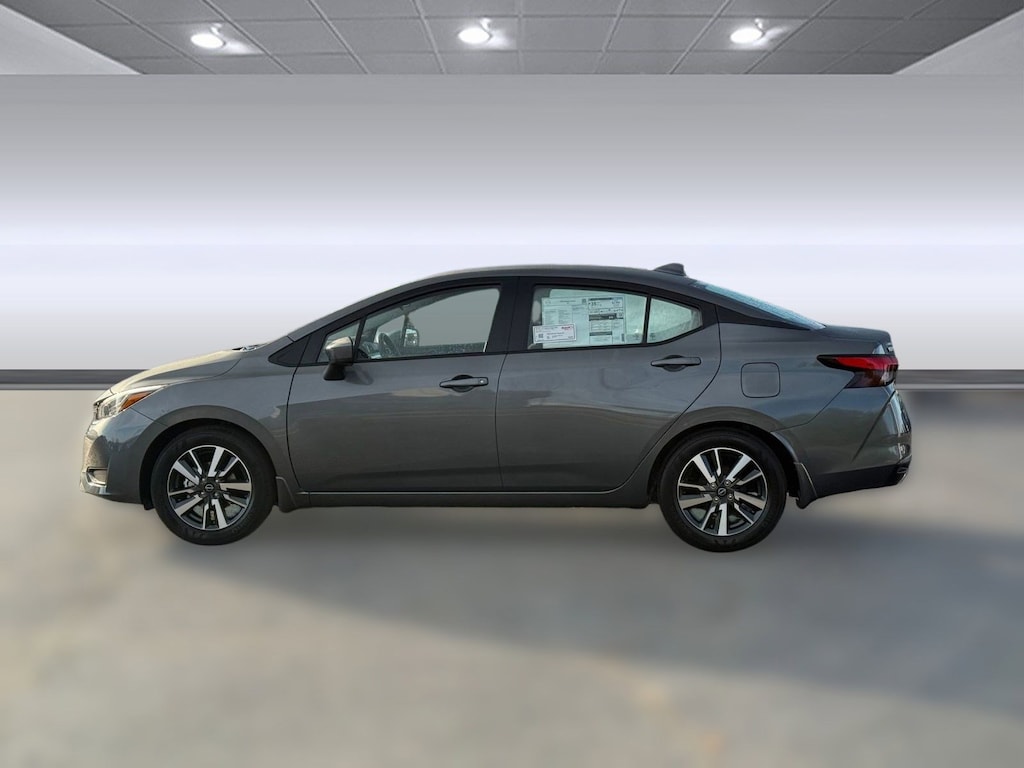 New 2025 Nissan Versa 1.6 SV Sedan