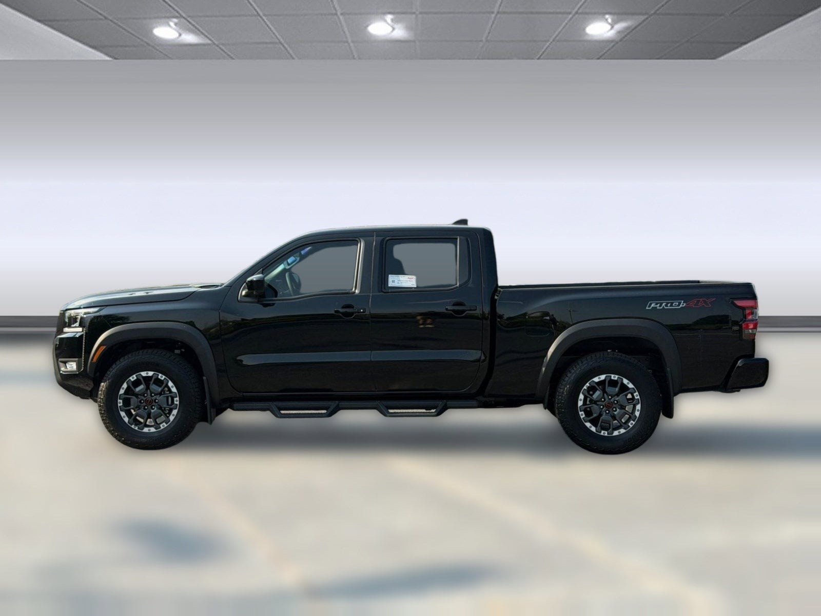 Frontier PRO-4X Truck Crew Cab