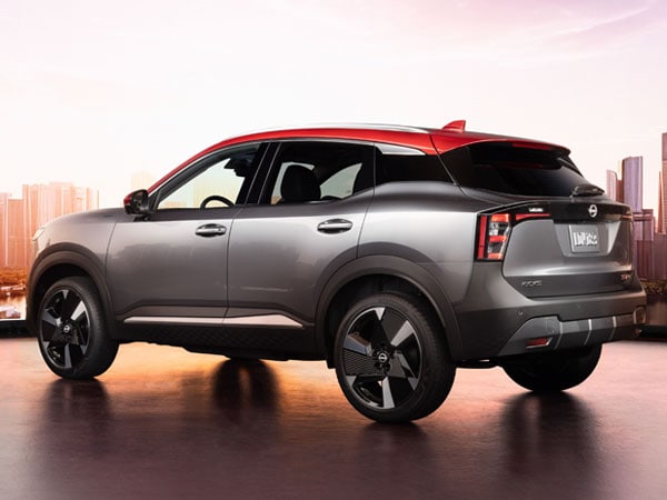 2025 Nissan Kicks Rear Angle