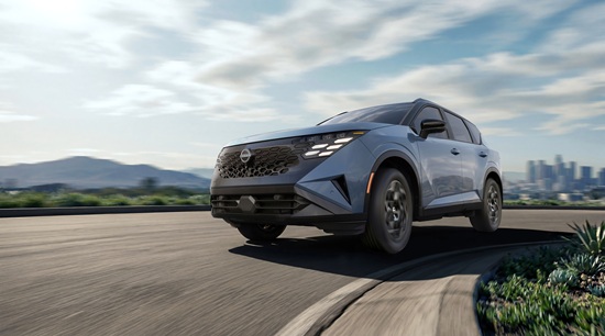 2027%20Nissan%20Rogue%20Hybrid%20SR.jpg