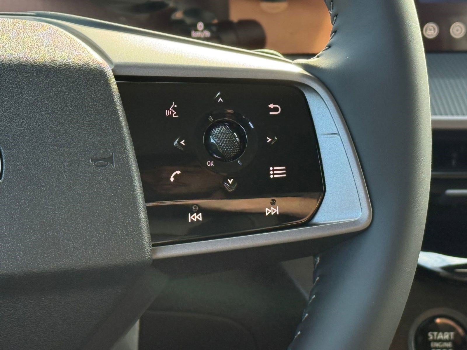 2026 Nissan Murano SV - Photo 29