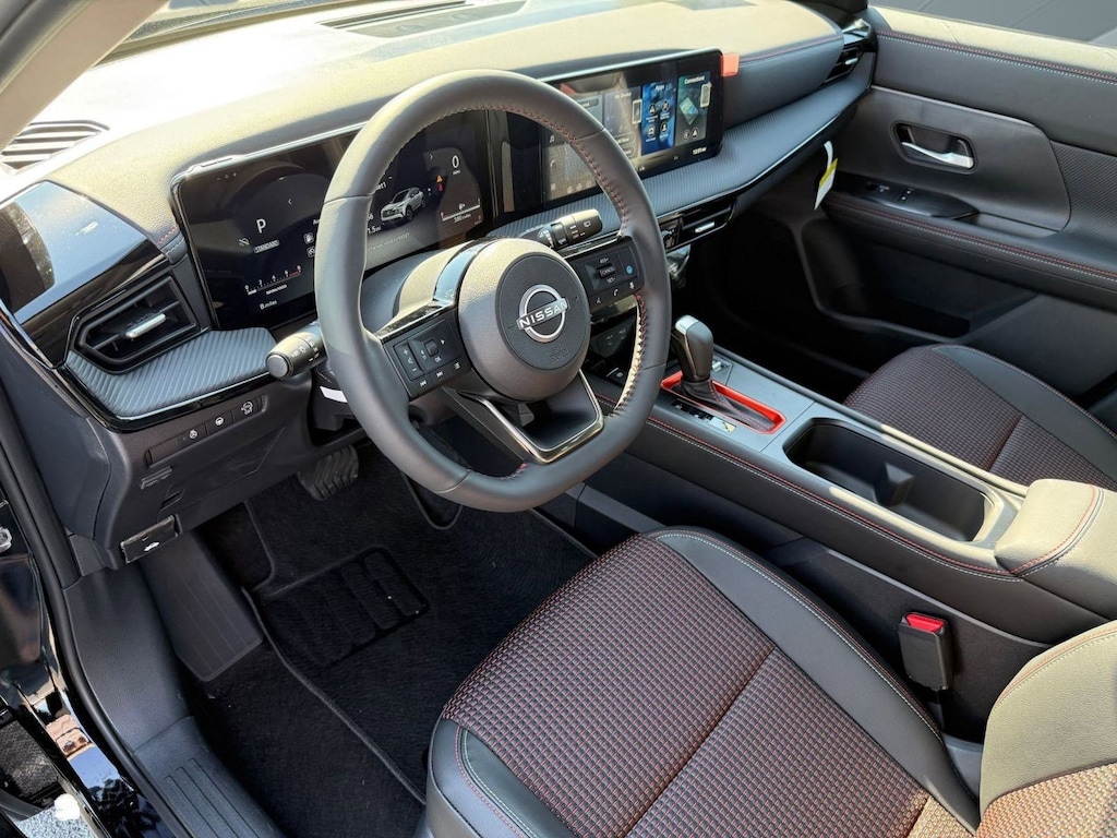 New 2026 Nissan Kicks SR SUV