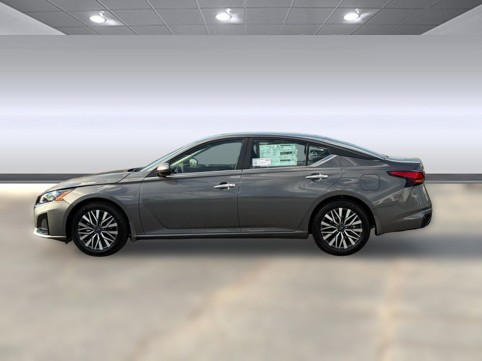 2025 Nissan Altima SV photo 2