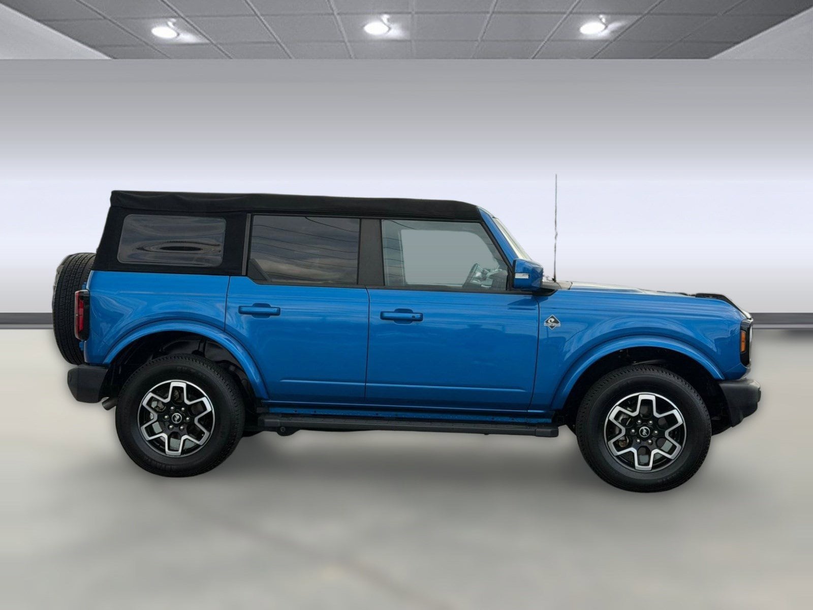 2023 Ford Bronco 4-Door Outer Banks - Photo 8