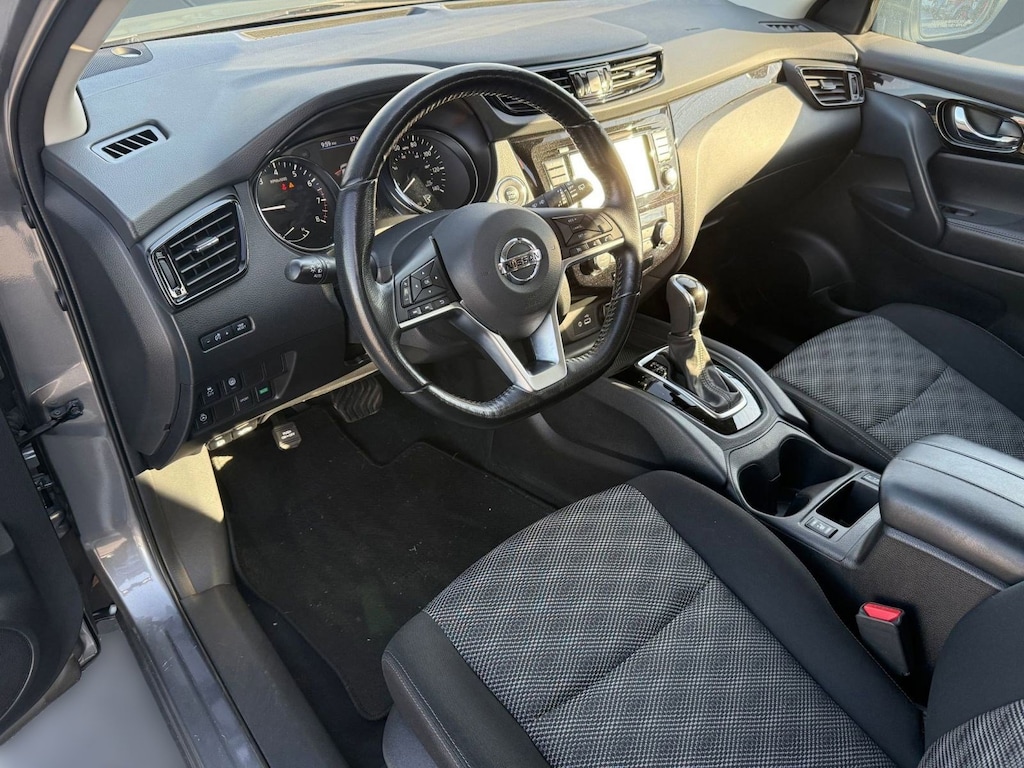 Used 2021 Nissan Rogue Sport SV SUV