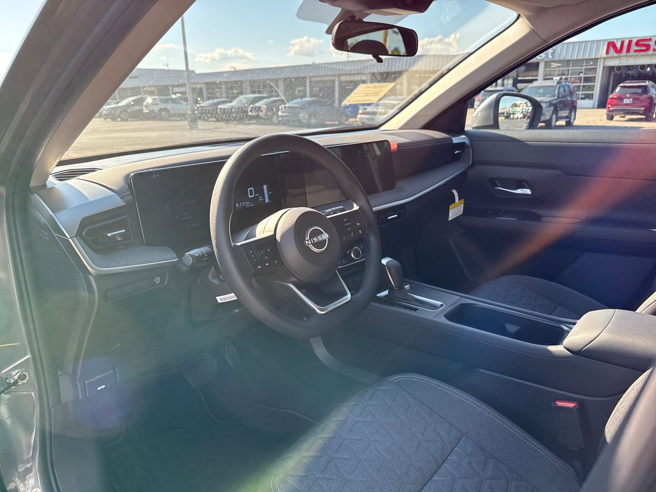 2025 Nissan Kicks SV photo 3