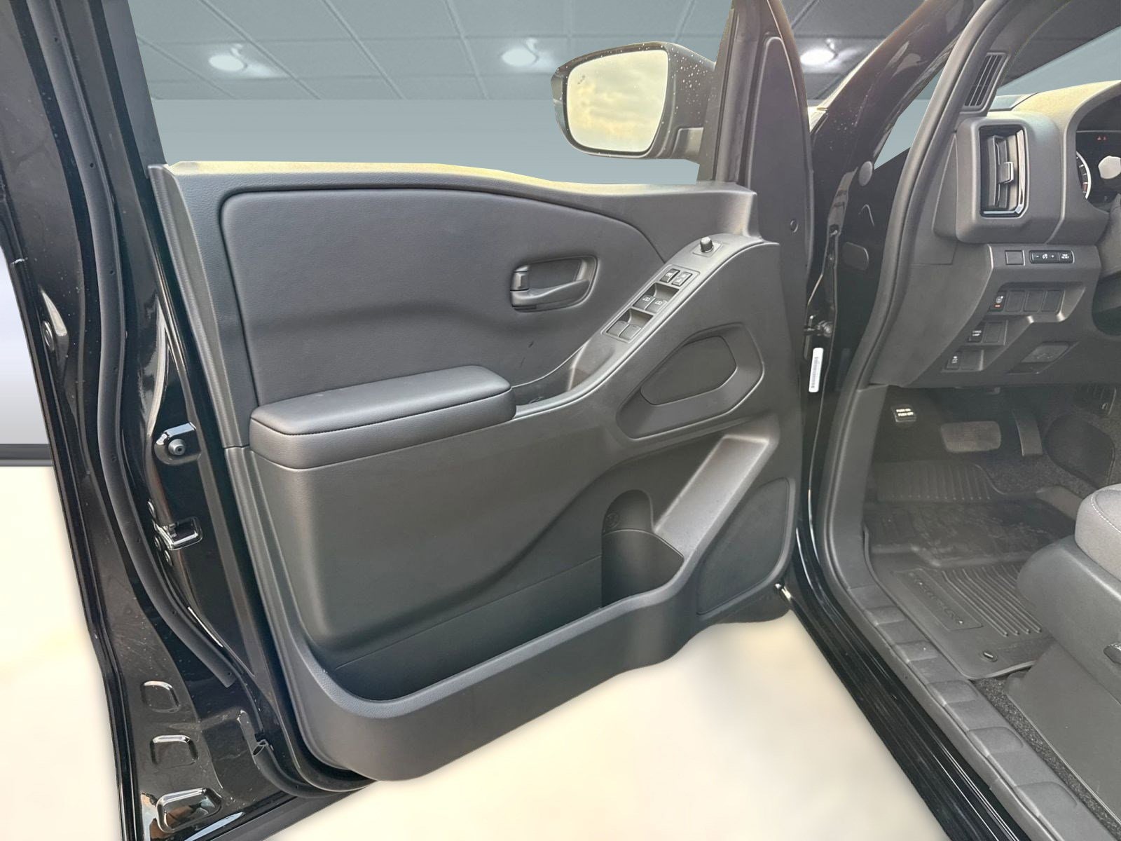 2026 Nissan Frontier SV - Photo 23