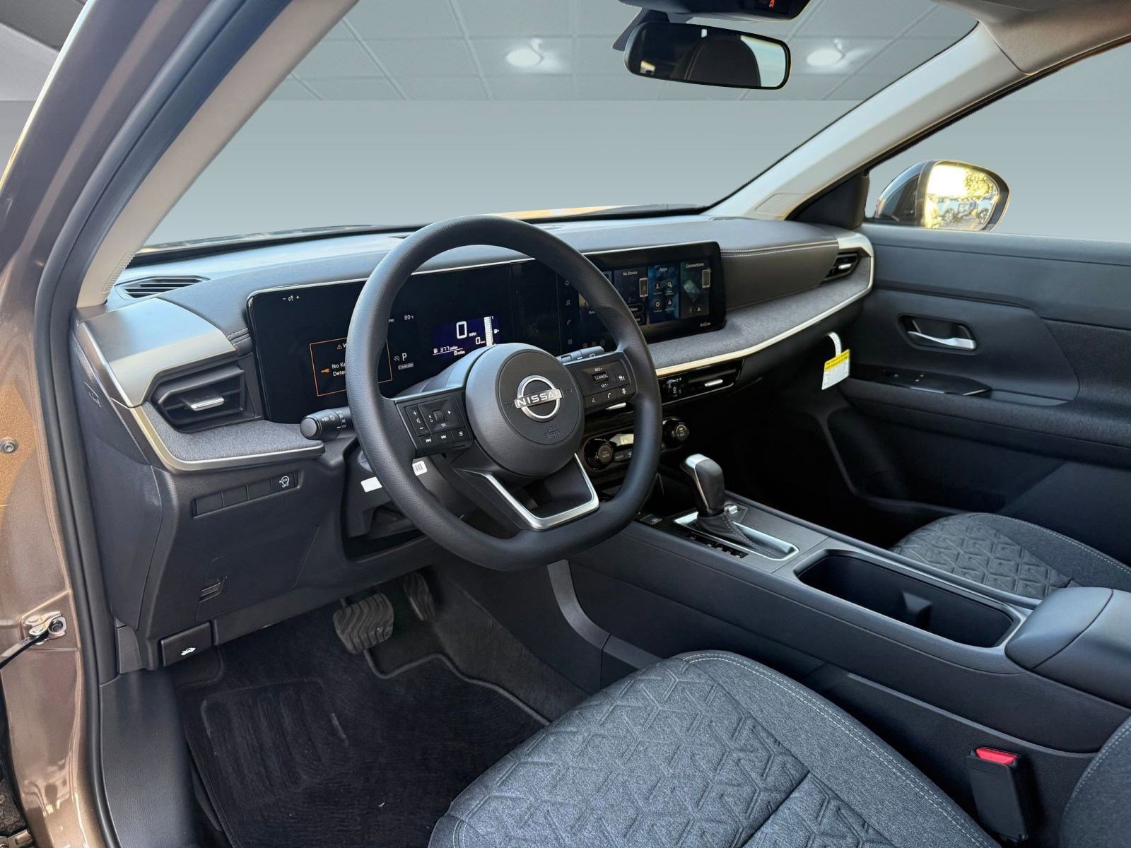 2026 Nissan Kicks SV photo 4