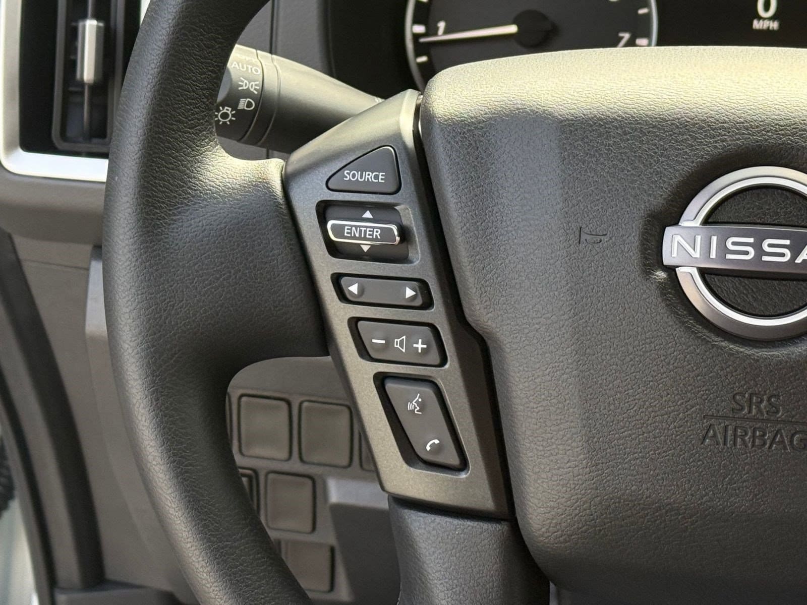 2026 Nissan Frontier SV - Photo 18