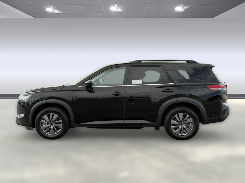 Used 2025 Nissan Pathfinder SV SUV