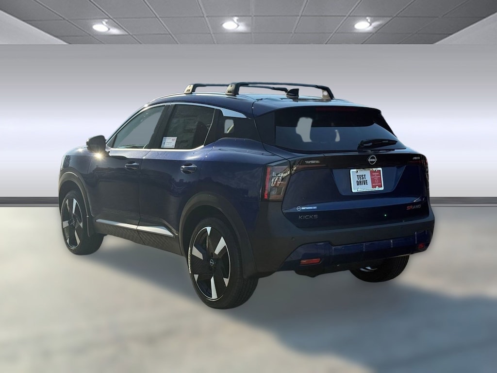 New 2026 Nissan Kicks SR SUV