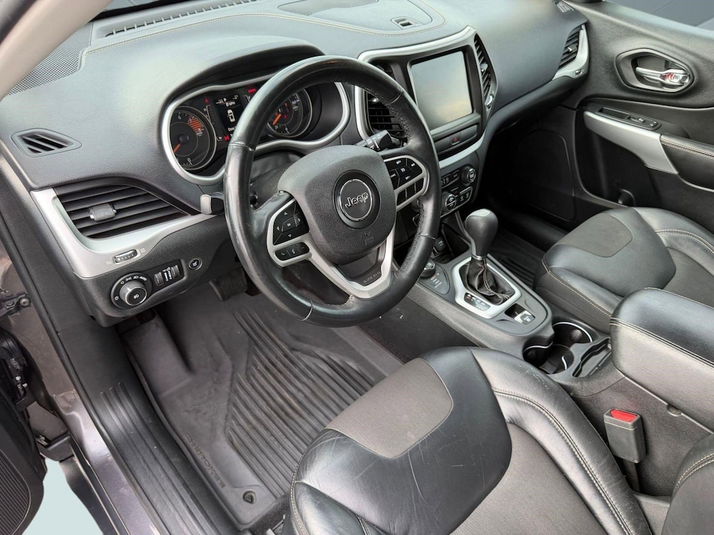 Used 2018 Jeep Cherokee Latitude Plus 4x4 SUV