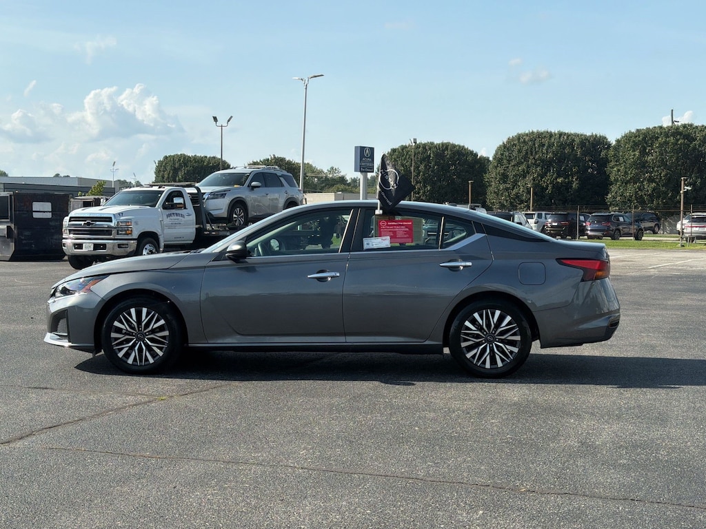 Certified 2025 Nissan Altima SV Sedan