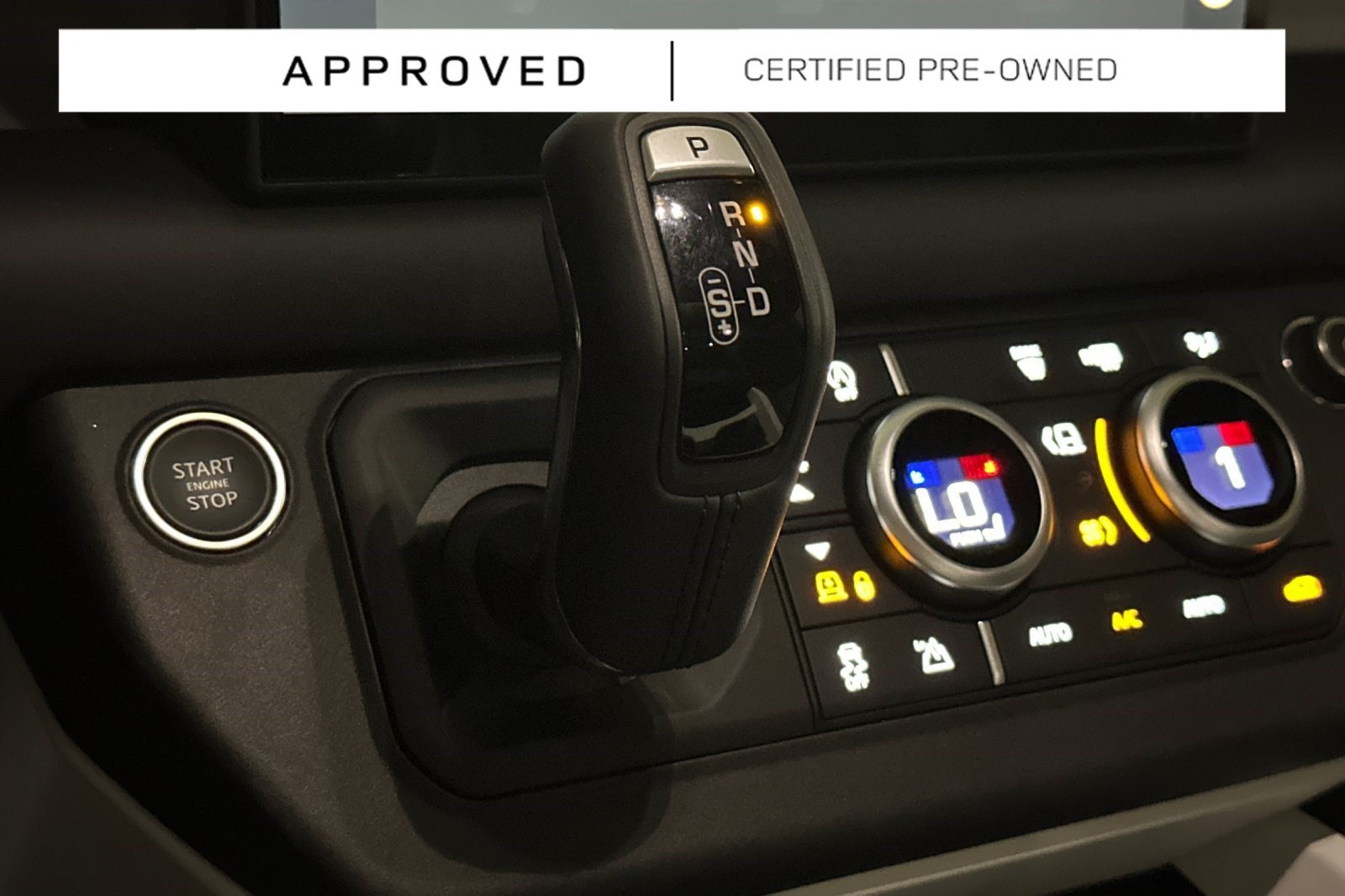 2025 Land Rover Defender X-Dynamic SE - Photo 17