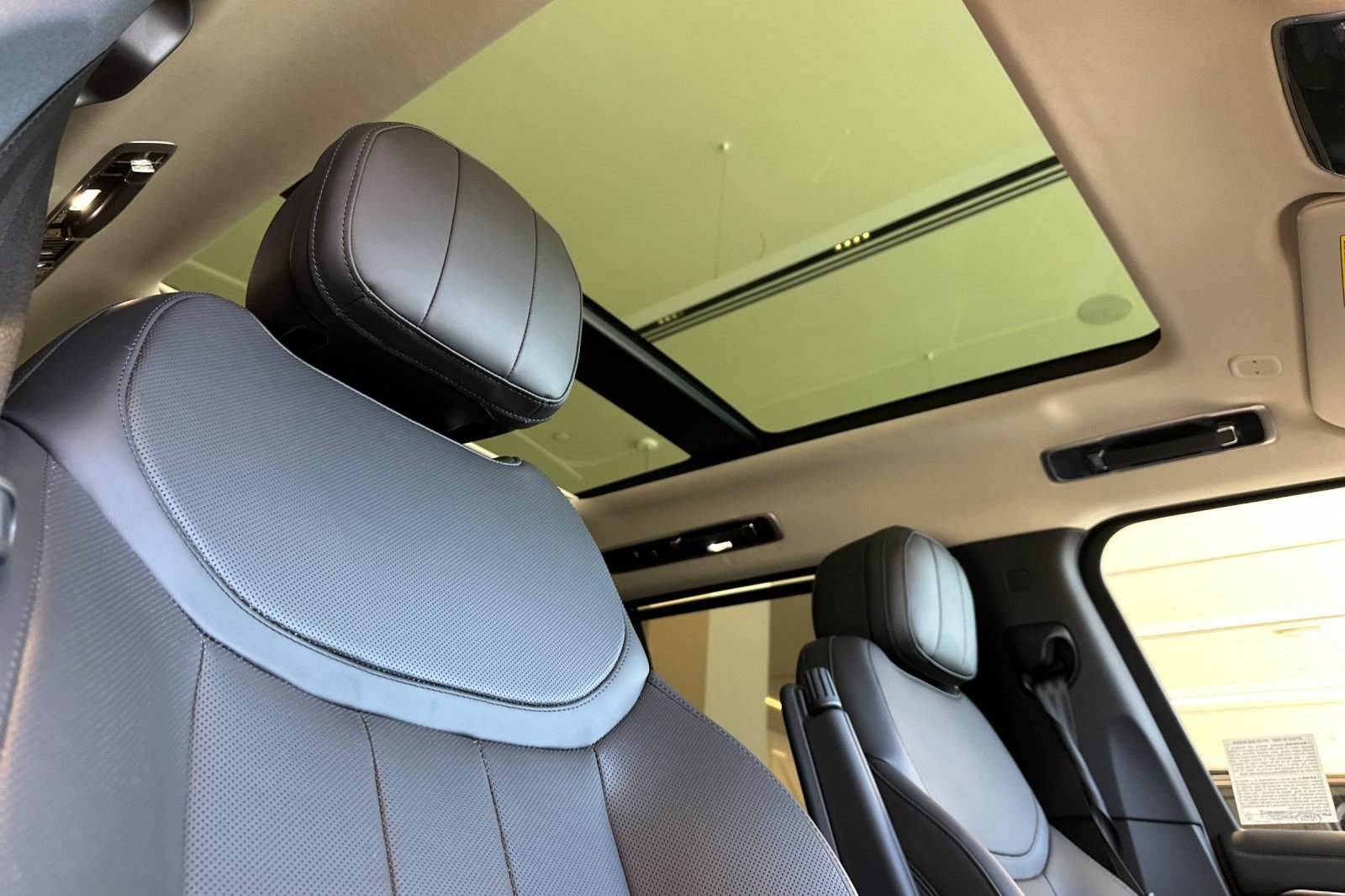 2026 Land Rover Range Rover SE - Photo 20