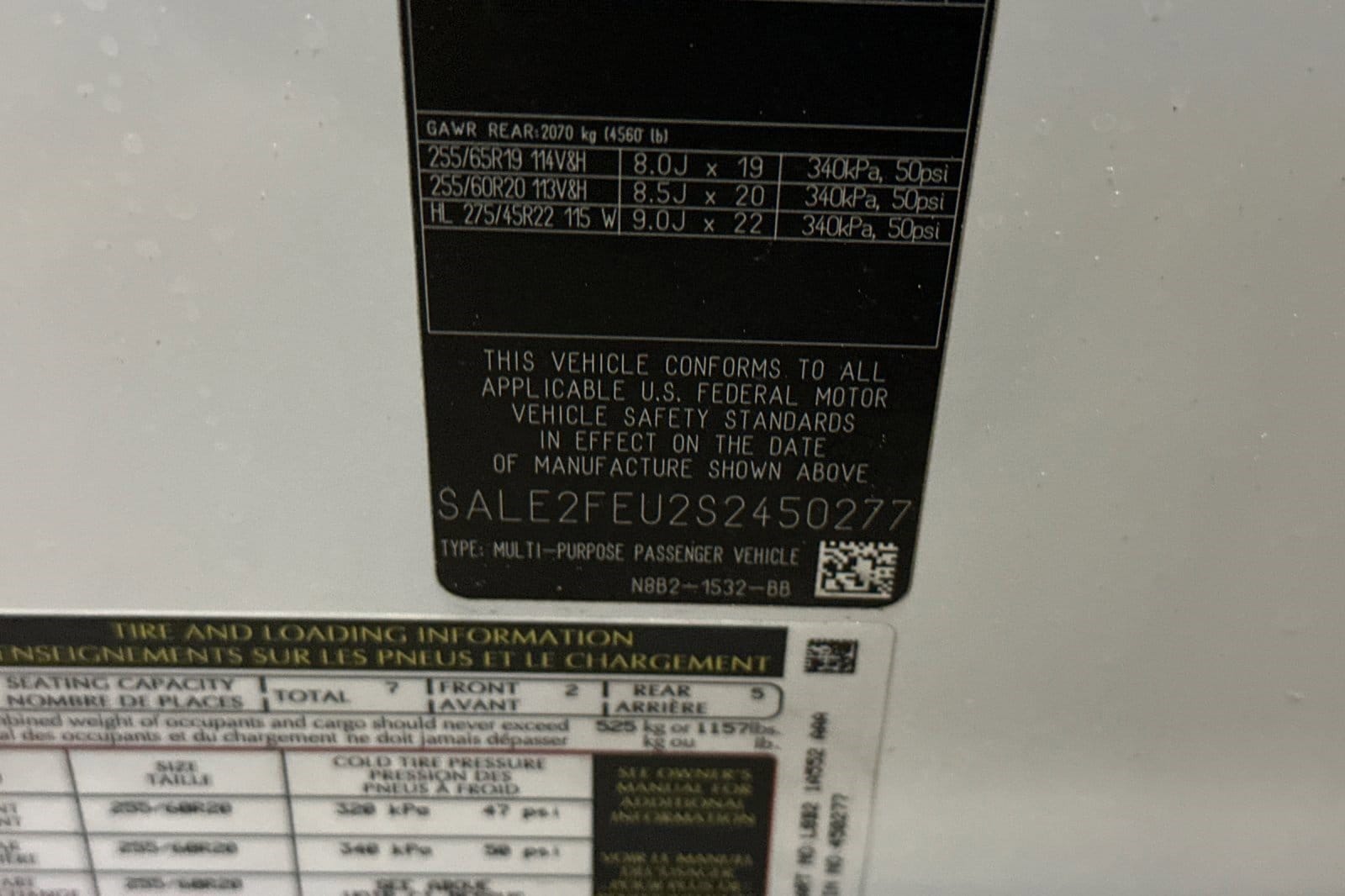 2025 Land Rover Defender X-Dynamic SE - Photo 32