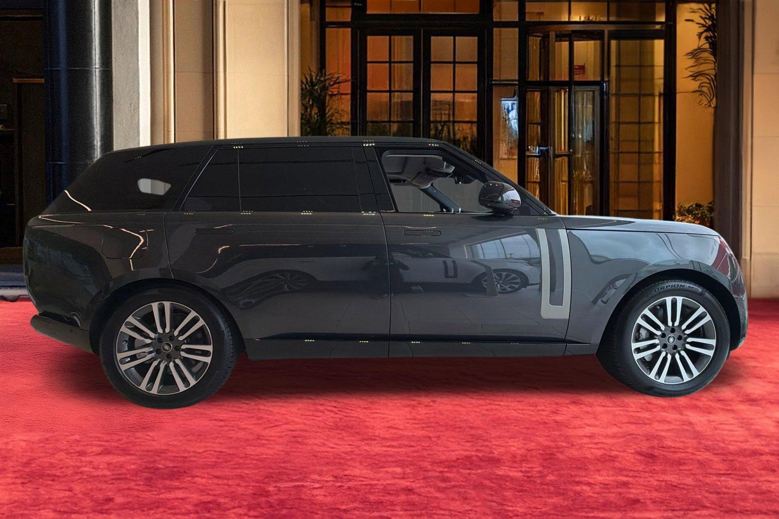 2025 Land Rover Range Rover SE - Photo 17