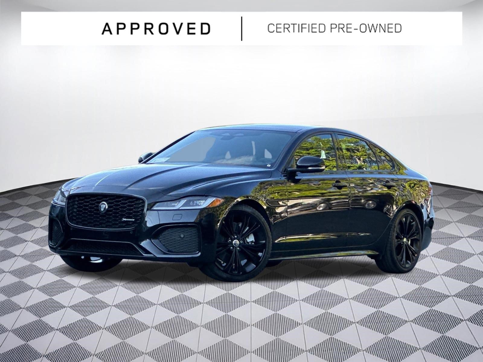XF R-Dynamic SE Sedan