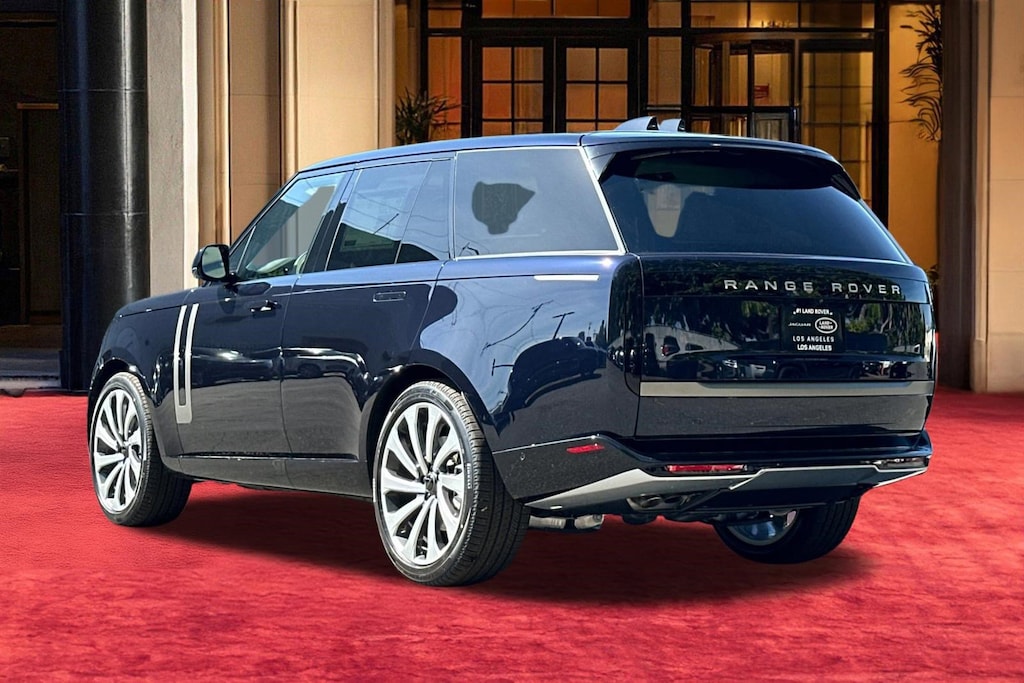 New 2026 Land Rover Range Rover P530 SE SUV