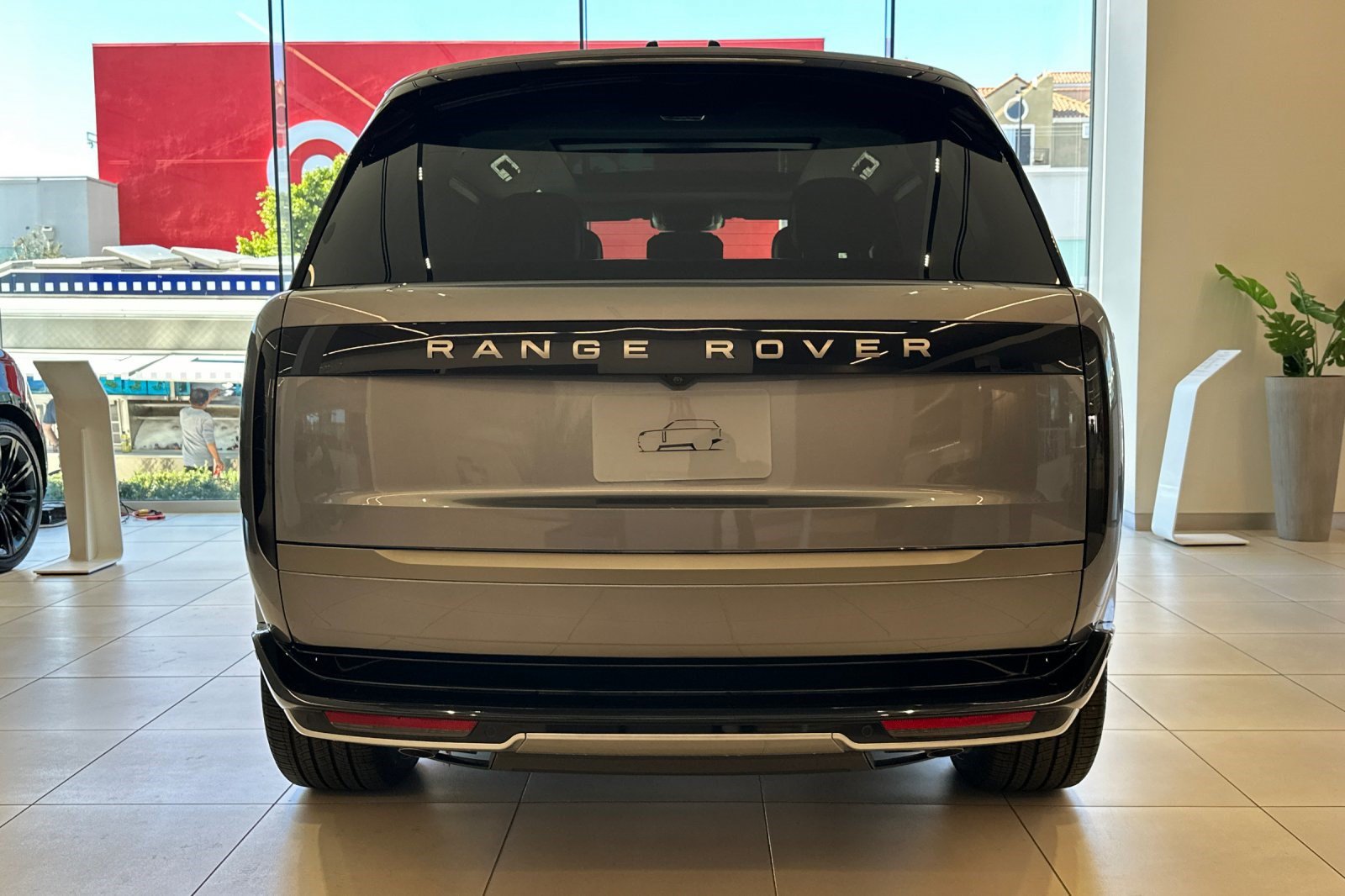 2026 Land Rover Range Rover SE - Photo 10